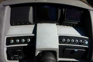 2021 Bennington RX25 Sport thumbnail 10