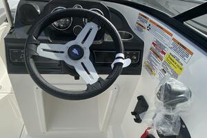 18ft Bayliner Yacht For Sale