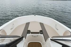 19ft Bayliner Yacht For Sale