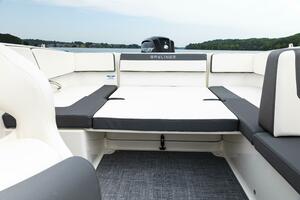19ft Bayliner Yacht For Sale
