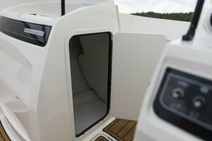 19ft Bayliner Yacht For Sale