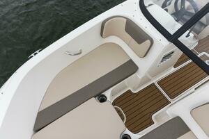 19ft Bayliner Yacht For Sale