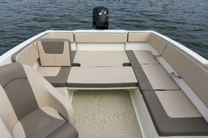19ft Bayliner Yacht For Sale