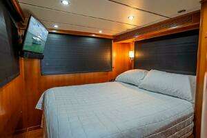 2009 Nordhavn 76 thumbnail 49
