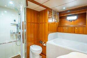 2009 Nordhavn 76 thumbnail 21