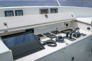2009 Nordhavn 76 thumbnail 78