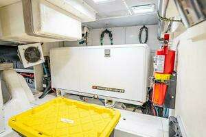 2009 Nordhavn 76 thumbnail 88