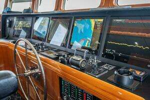 2009 Nordhavn 76 thumbnail 46