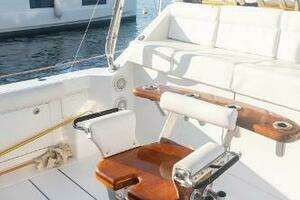 2004 Cabo 45 Express Los Suenos Edition thumbnail 9