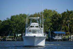 Date Night Keeping It Reel 37ft Luhrs Yacht For Sale