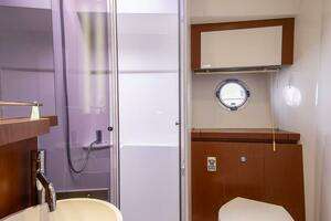 2014 Beneteau Gran Turismo 44 thumbnail 25