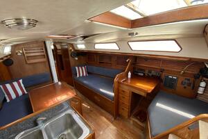 Windsprint 36ft Sabre Yacht For Sale
