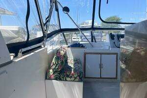 1990 Jefferson 43 Sundeck thumbnail 12