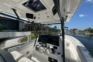 32ft Sea Fox Yacht For Sale