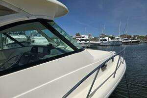 2013 Pursuit 345 Offshore thumbnail 8