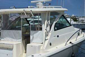 2013 Pursuit 345 Offshore thumbnail 42