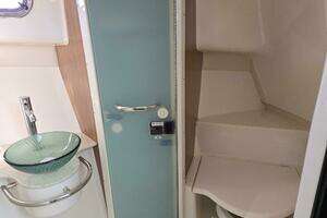 2013 Pursuit 345 Offshore thumbnail 10