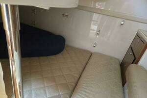 2013 Pursuit 345 Offshore thumbnail 12