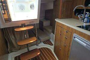 2013 Pursuit 345 Offshore thumbnail 34