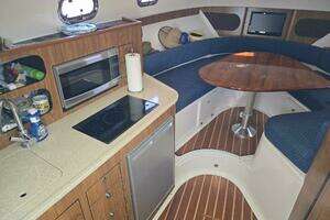 2013 Pursuit 345 Offshore thumbnail 9