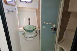 2013 Pursuit 345 Offshore thumbnail 29