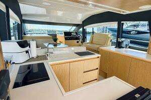 2019 Sealine F430 thumbnail 52