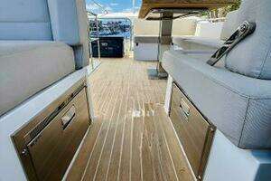 2019 Sealine F430 thumbnail 18