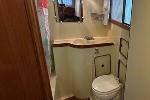 Blue 43ft Albin Yacht For Sale