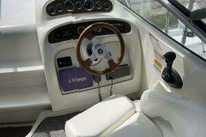 2001 Sea Ray 260 Sundancer thumbnail 8