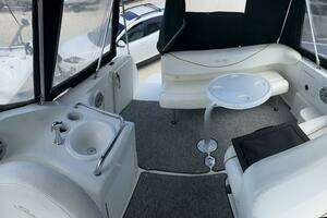 2001 Sea Ray 260 Sundancer thumbnail 9