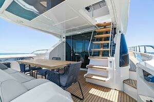 2023 Ferretti Yachts 670 thumbnail 54