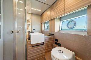 2023 Ferretti Yachts 670 thumbnail 61