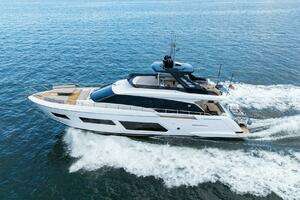 2023 Ferretti Yachts 670 thumbnail 5