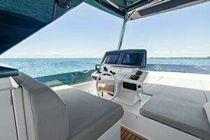 2023 Ferretti Yachts 670 thumbnail 41