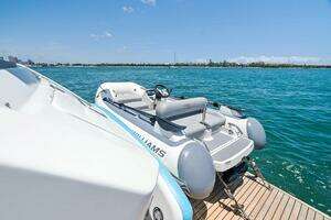 2023 Ferretti Yachts 670 thumbnail 51