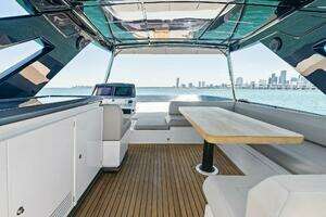 2023 Ferretti Yachts 670 thumbnail 44