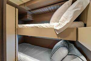 2023 Ferretti Yachts 670 thumbnail 64