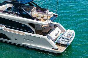 2023 Ferretti Yachts 670 thumbnail 26