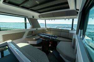 2025 Axopar Cross Cabin thumbnail 40