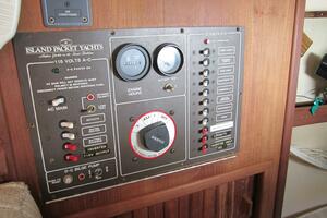 Isabella 27ft Island Packet Yacht For Sale
