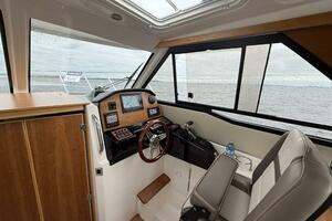 25ft Cutwater Yacht For Sale