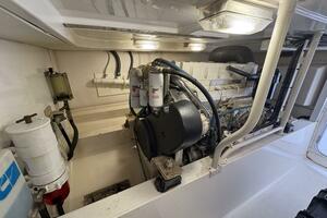 2005 Luhrs 41 Convertible 