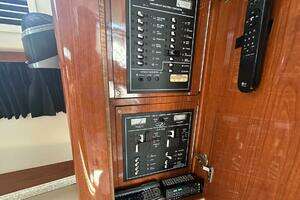 Earl s Dream 33ft Regal Yacht For Sale