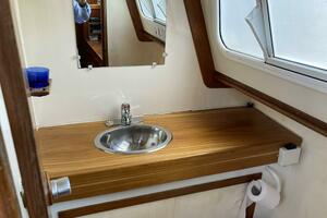 Moonshine 36ft Catalac Yacht For Sale