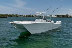 2024 Freeman 43 CC-