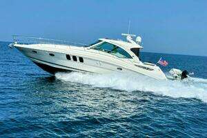  2007 Sea Ray 48 Sundancer Yacht For Sale in Holland MI
