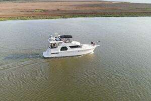 1997 Carver 445 Aft Cabin thumbnail 20