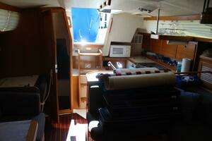 2000 Catalina 36 MkII thumbnail 27