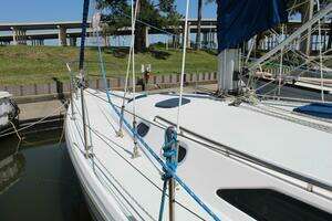 2000 Catalina 36 MkII thumbnail 9
