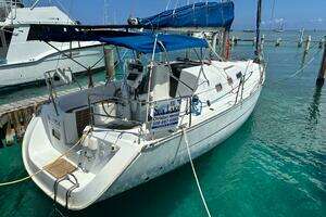 32ft Beneteau Yacht For Sale